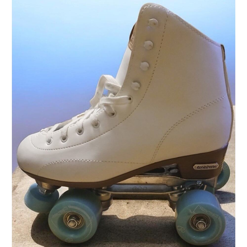 Roller Derby Cruze XR Hightop Women's Roller Skates. Size 9. White & Teal.